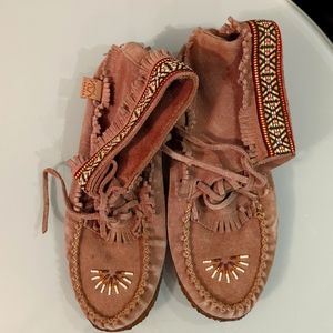 Authentic grey suede moccasin slippers.